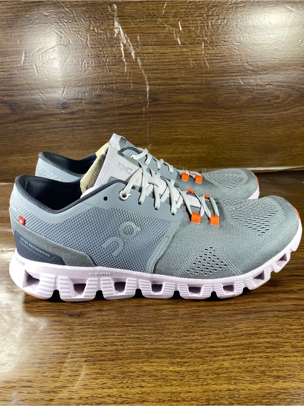 On Cloud x women’s shoes size 9.5
